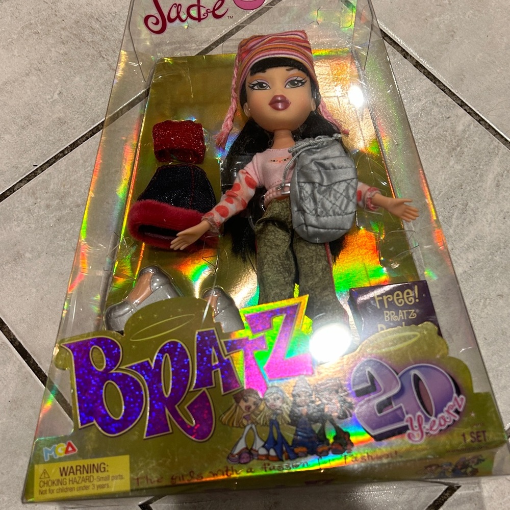 Bratz Dolls 2021 JADE 20 Yearz Fashion Doll